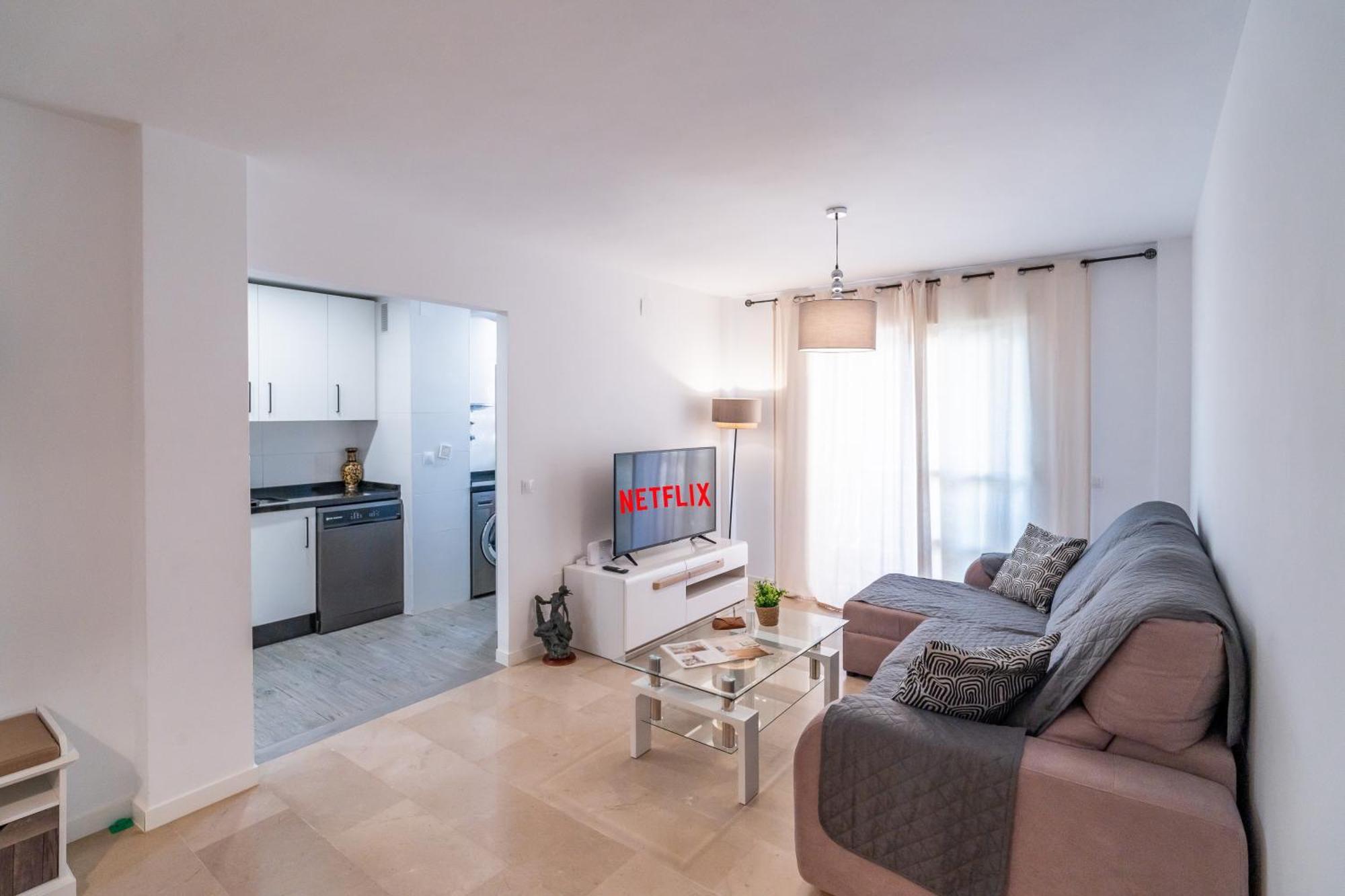 Casa Playa Guadalmar, Beautiful Apartment In Front Of The Sea, Wifi, Ac, Smart Tv, Private Parking Málaga Exteriör bild